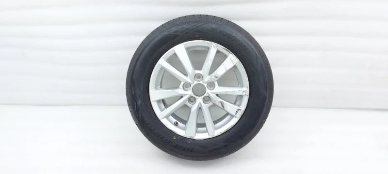 Запасное колесо Toyota Camry 2019 70