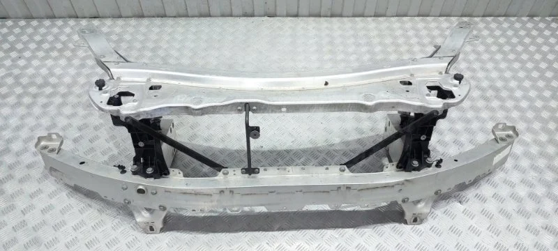 Панель передняя Mercedes-Benz -Class 2020 W213