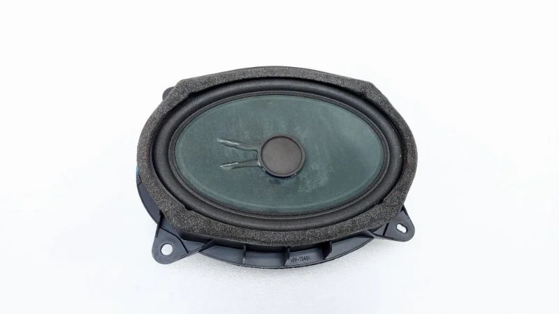 Динамик Lexus LX450d 2017 VDJ201