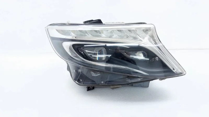 Фара Mercedes-Benz V-Class 2014 W447