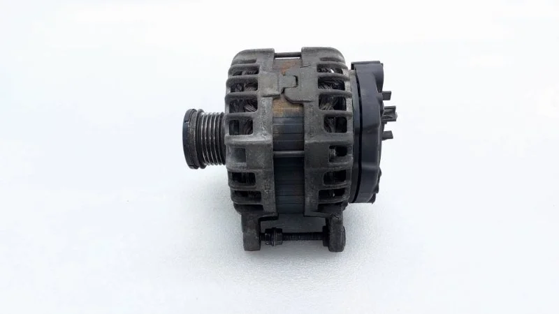 Генератор Volkswagen Polo 2021 MK6