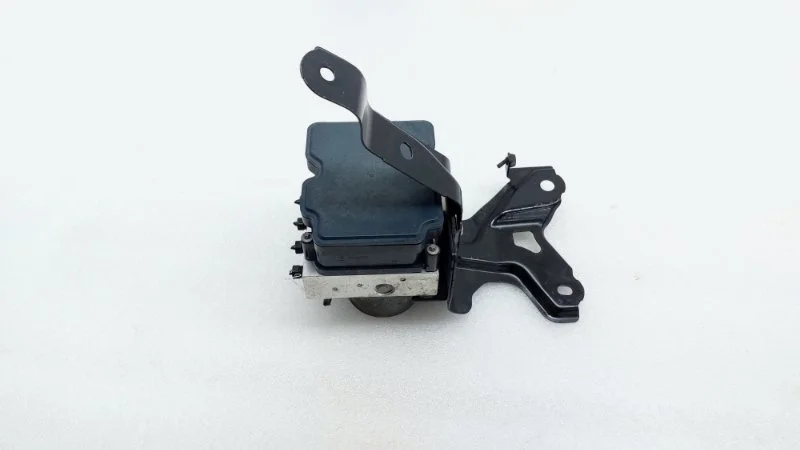 Блок abs Toyota Camry 2018 70