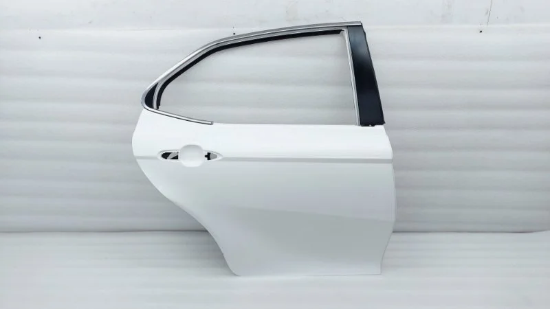 Дверь Toyota Camry 2018 70