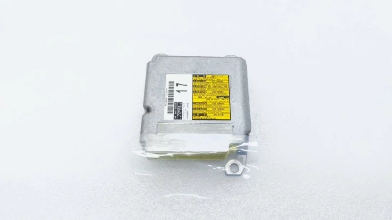 Блок управления air bag Toyota Land Cruiser 2016 VDJ200