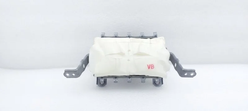 Подушка безопасности пассажира Toyota Land Cruiser 2016 VDJ200