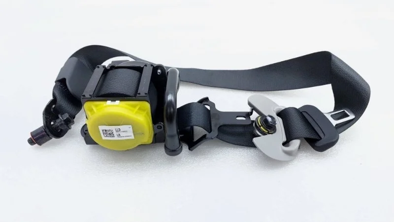 Ремень безопасности пиропатроном Kia Ceed 2023 CD