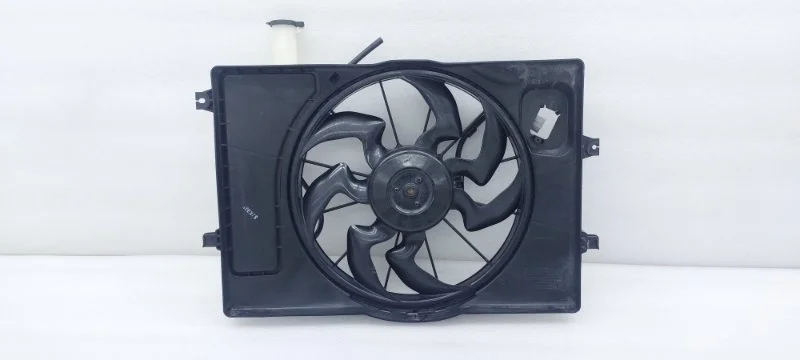 Вентилятор радиатора Kia Ceed 2023 CD