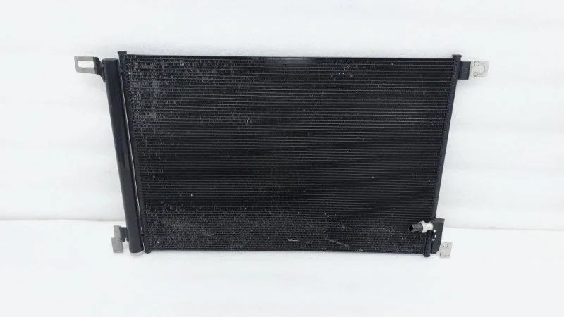 Радиатор кондиционера Volkswagen Touareg 2019 CR