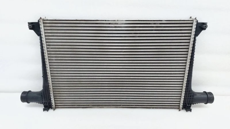 Интеркулер Volkswagen Touareg 2019 CR