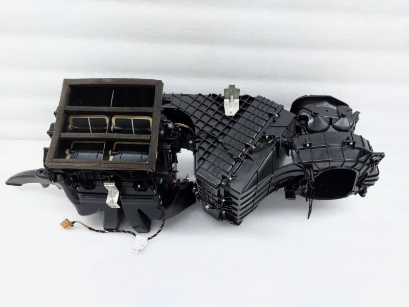 Корпус отопителя Volkswagen Touareg 2014 NF