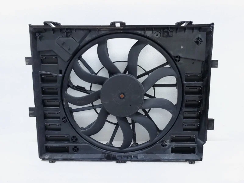 Вентилятор радиатора Volkswagen Touareg 2014 NF