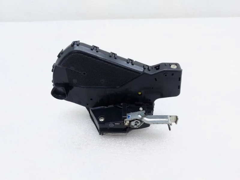 Замок двери багажника Toyota Land Cruiser Prado 2016 150