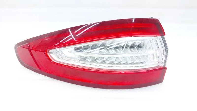 Фонарь Ford Mondeo 2015 CD391