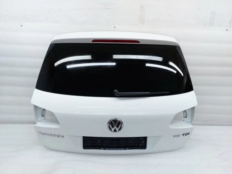 Дверь багажника Volkswagen Touareg 2014 NF
