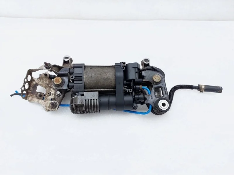 Компрессор пневмоподвески Volkswagen Touareg 2014 NF