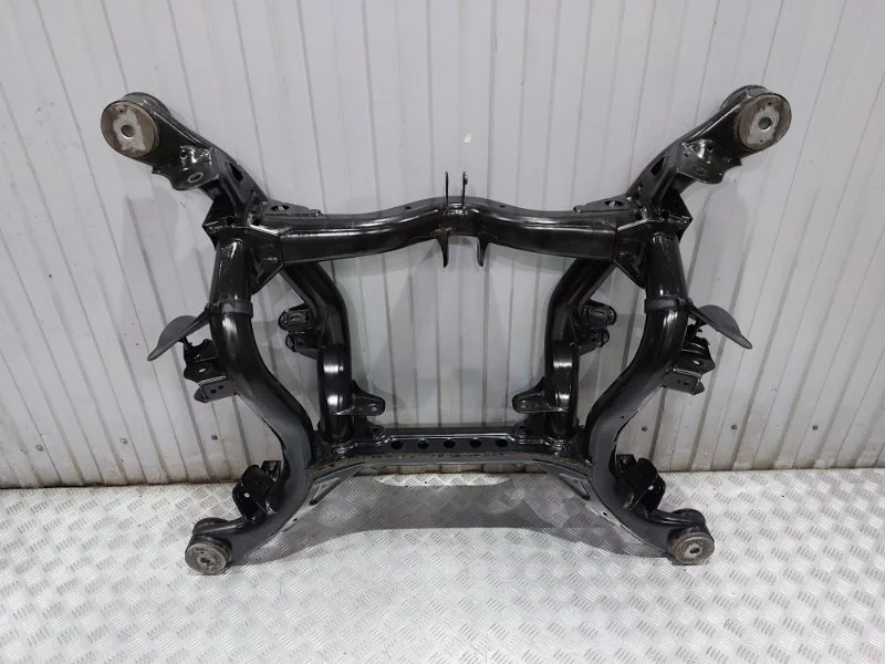 Подрамник Volkswagen Touareg 2014 NF