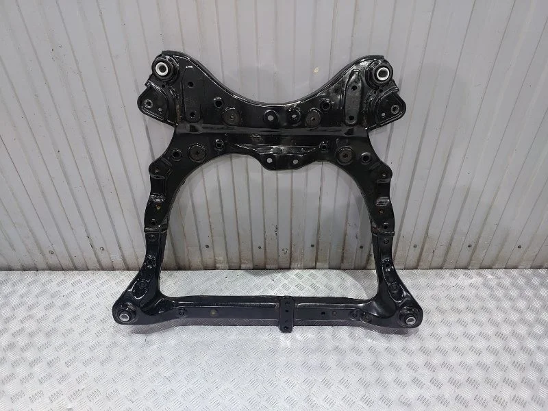 Подрамник Toyota Camry 2018 70