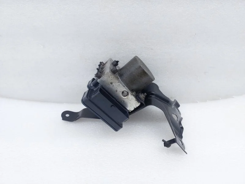 Блок abs Toyota Camry 2018 70