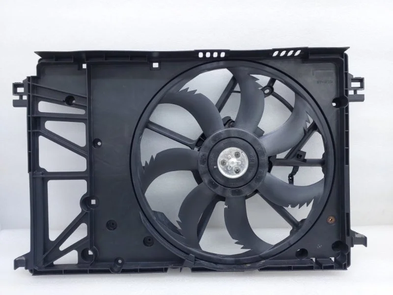 Вентилятор радиатора Toyota Camry 2018 70