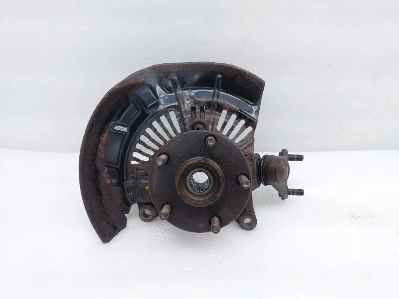 Кулак поворотный Toyota Highlander 2011 GSU45L