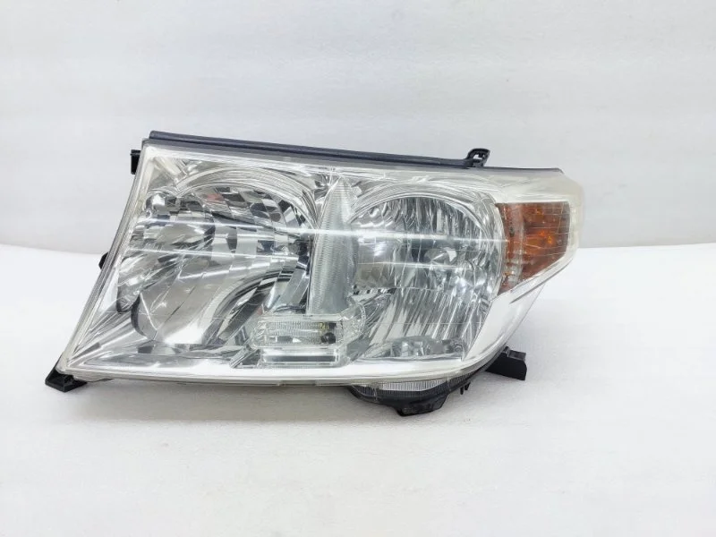 Фара Toyota Land Cruiser 2008 VDJ200