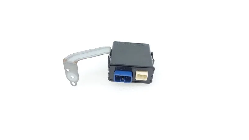 Блок управления стеклоочистителем Toyota Land Cruiser 2012 200