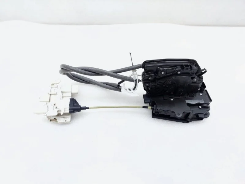 Замок двери BMW 7-Series 2017 G11