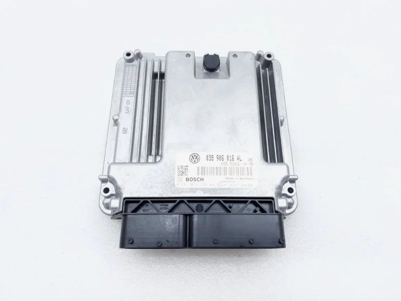 Блок управления двигателем Volkswagen Transporter 2007 T5