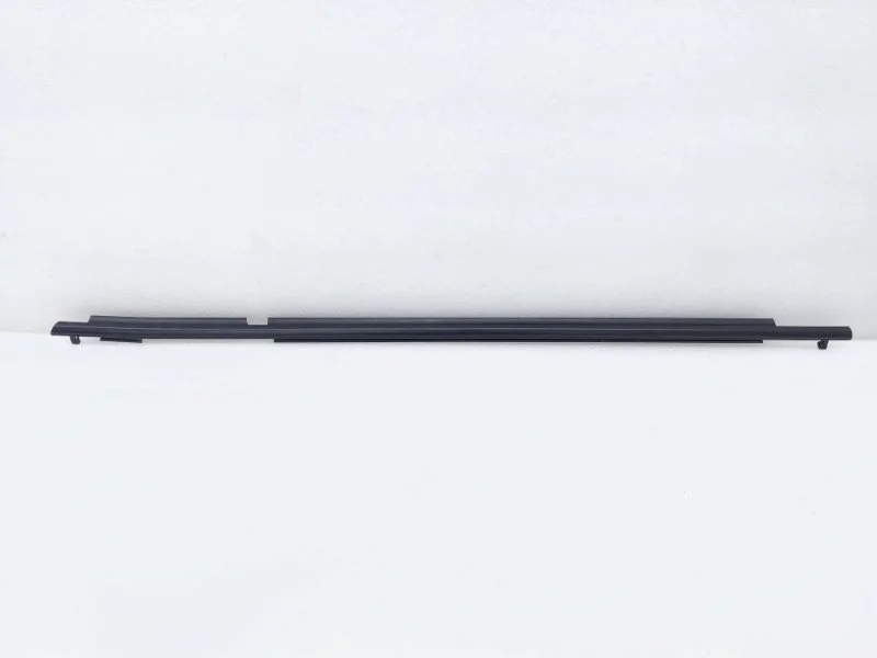 Молдинг стекла двери Toyota Land Cruiser Prado 2022 J150