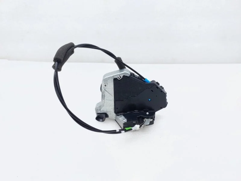 Замок двери Toyota Land Cruiser Prado 2022 J150