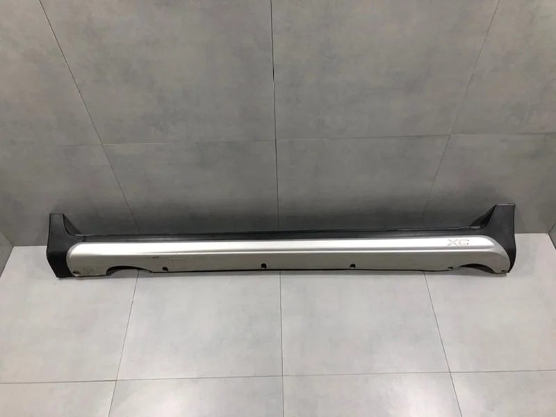 Накладка порог (наружная) Volvo XC60 2012