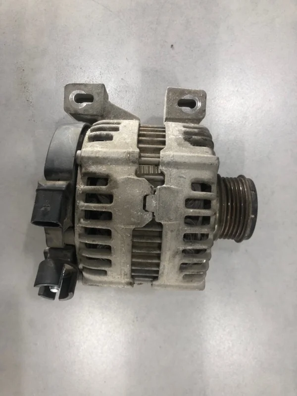 Генератор Volvo S40 2007