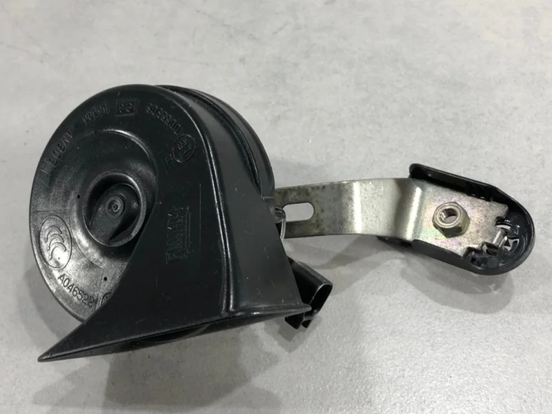 Звуковой сигнал Volvo S60 2012