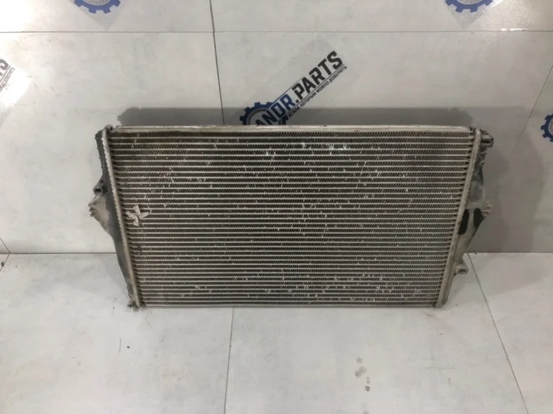 Интеркулер Volvo XC70 2007