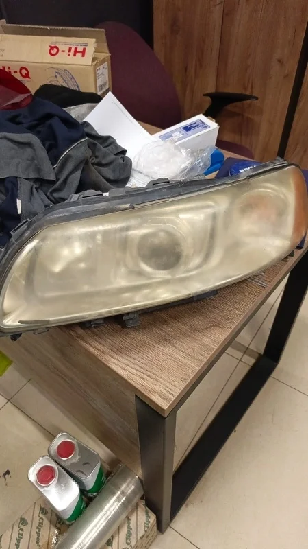 Фара ксеноновая Volvo S60 2008