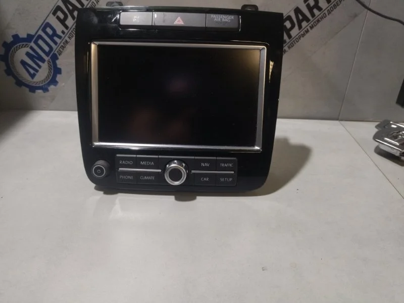 Магнитола Volkswagen Touareg 2011