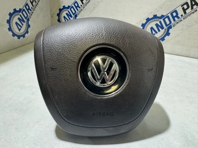 Подушка безопасности в руль Volkswagen Touareg 2011