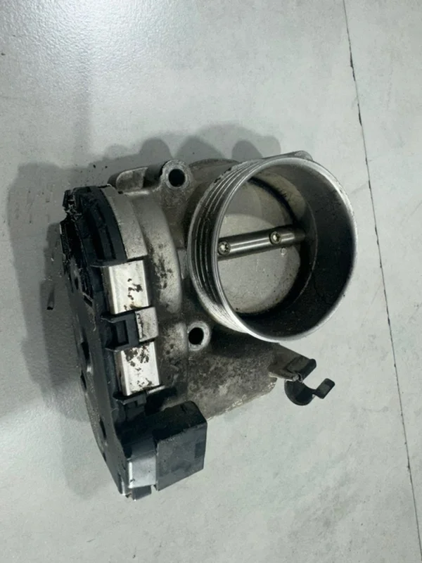 Дроссельная заслонка Volvo S80