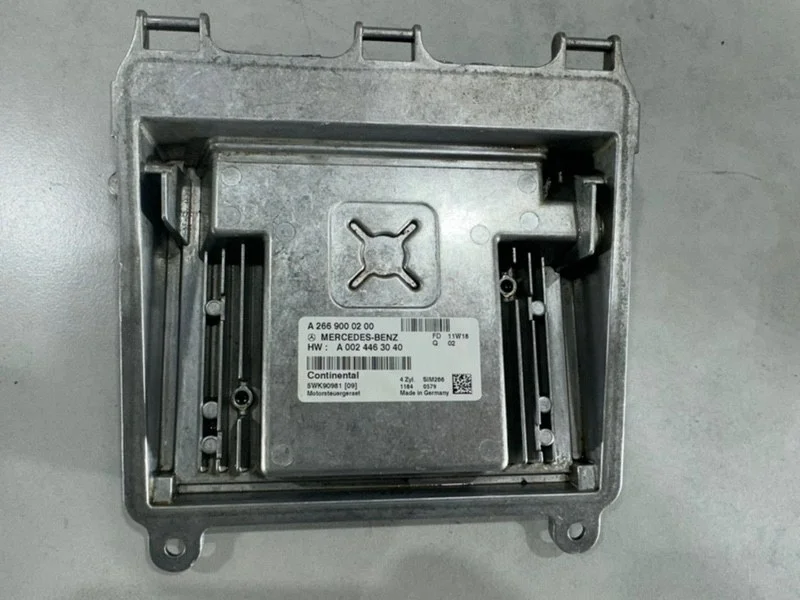 Блок управления двигателем Mercedes A 2011 W169