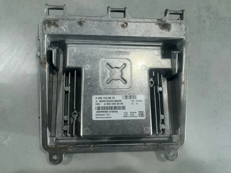 Блок управления двигателем Mercedes A 2011 W169