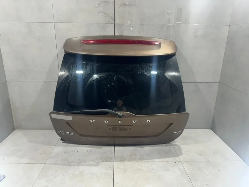 Дверь багажника Volvo XC60