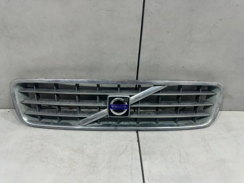 Решетка радиатора Volvo XC90