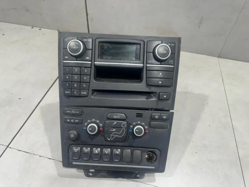 Магнитола Volvo XC90