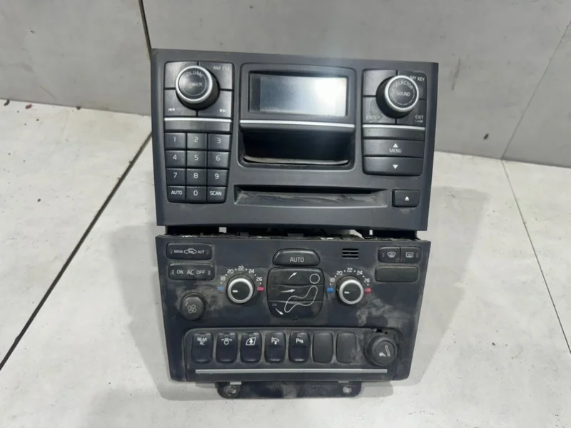 Магнитола Volvo XC90