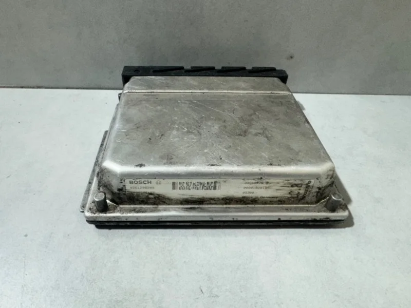 Блок управления двигателем Volvo XC90