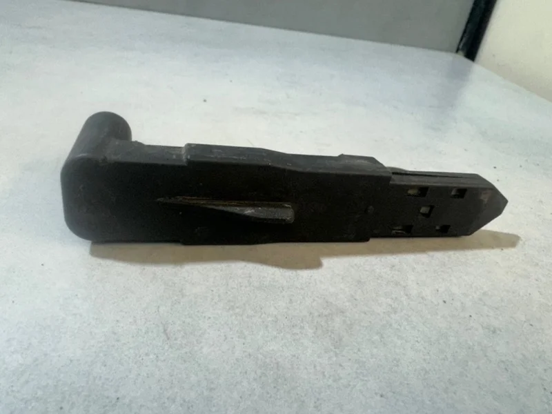 Крепление фары Volvo XC60