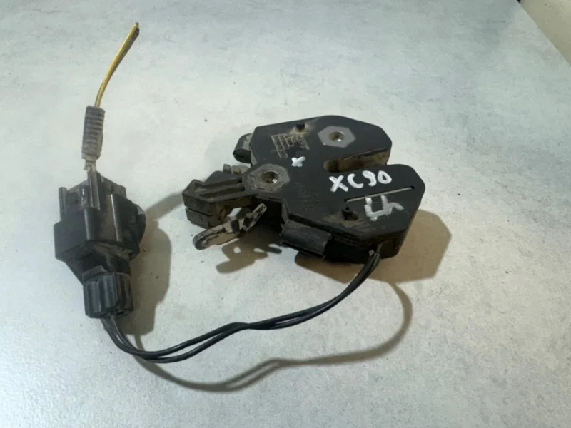 Замок капота Volvo XC90