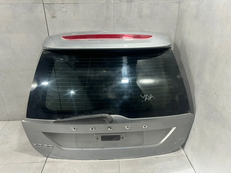 Дверь багажника Volvo XC60