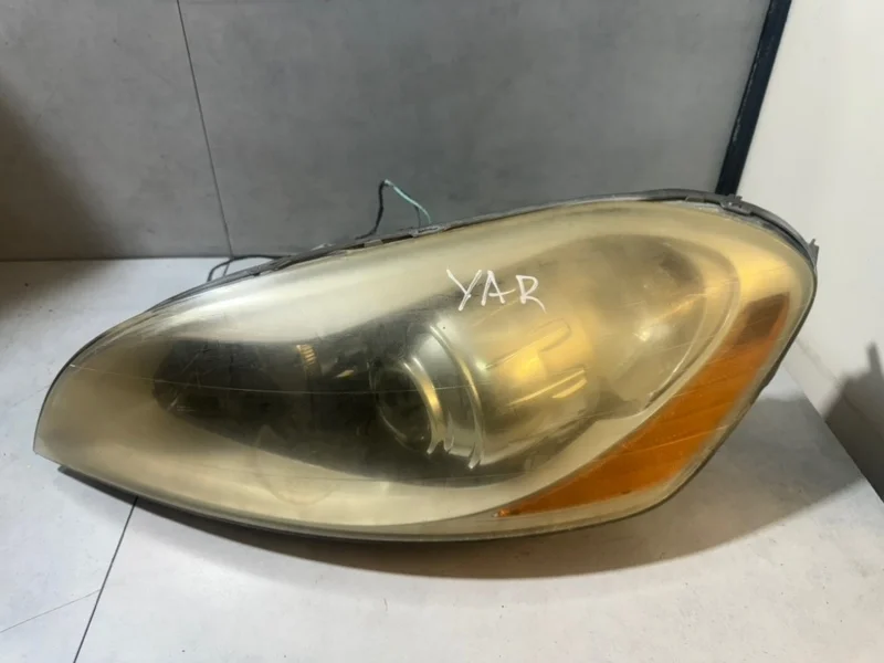 Фара ксеноновая Volvo XC60