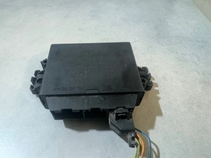 Блок управления парктроником Volvo XC70